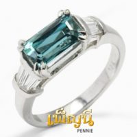 แหวนเพทายประดับเพชร