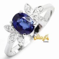 แหวนไพลินประดับเพชร