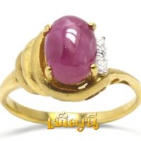 แหวนทับทิมประดับเพชร