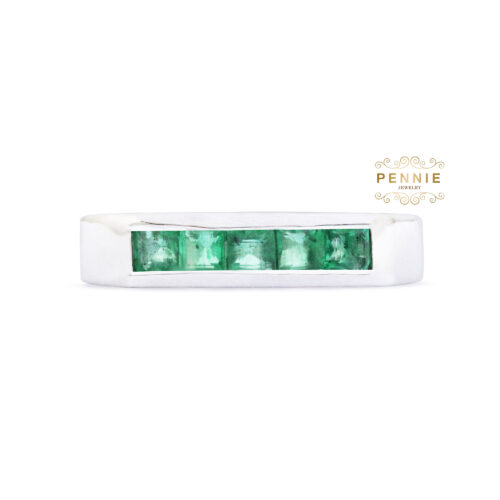 แหวนแถวมรกต