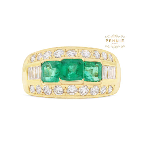 แหวนมรกตประดับเพชร